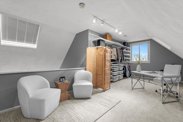 16 Lanes End 16, Natick, MA 01760