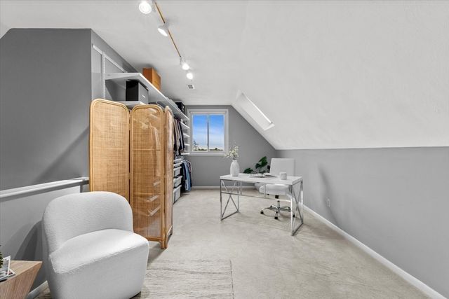 16 Lanes End 16, Natick, MA 01760