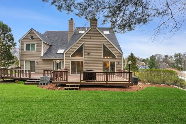 16 Lanes End 16, Natick, MA 01760