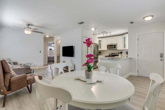 6029 Eberts Street, Jupiter, FL 33458