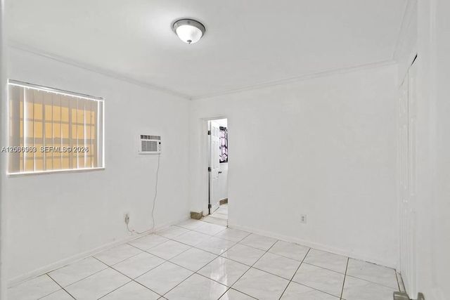 17200 NW 51st Place B, Miami Gardens, FL 33055