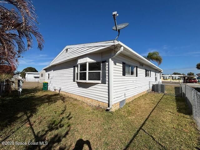 960 Cashew Circle, Barefoot Bay, FL 32976