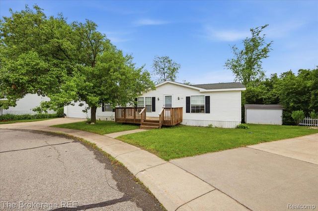 2500 Mann Lot 332 Road, Independence Charter Township, MI 48346