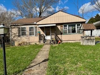 17 Community Drive, Riverside, OH 45404