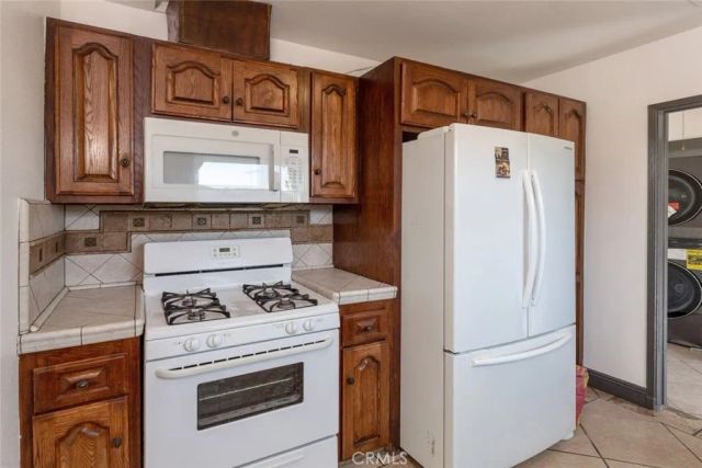 1967 8th Street, San Fernando, CA 91340