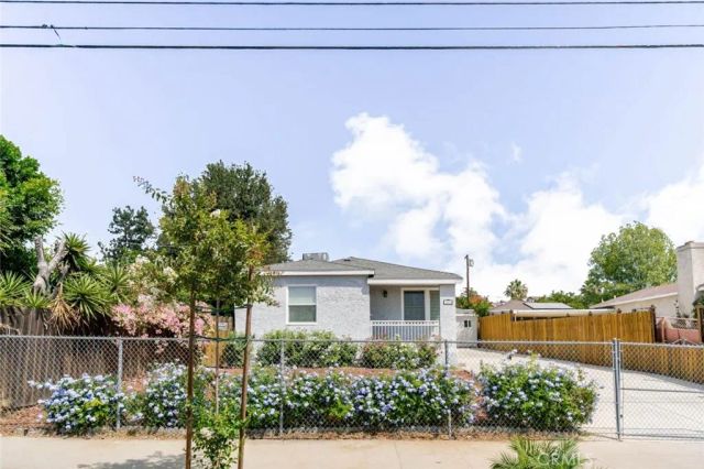 1967 8th Street, San Fernando, CA 91340