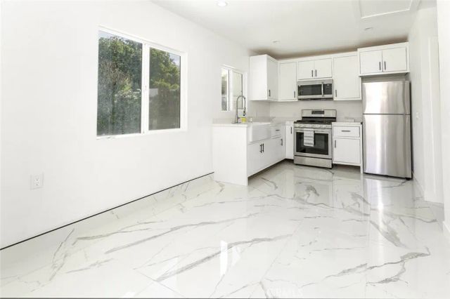 1967 8th Street, San Fernando, CA 91340