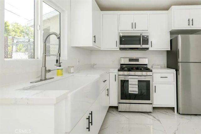1967 8th Street, San Fernando, CA 91340