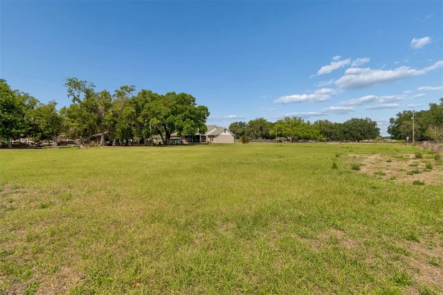 2805 MEDULLA ROAD, Plant City, FL 33566