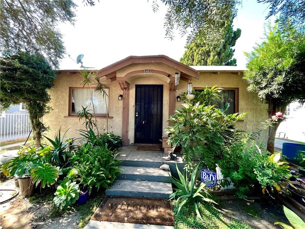 8461 Garden View Avenue, South Gate, CA 90280