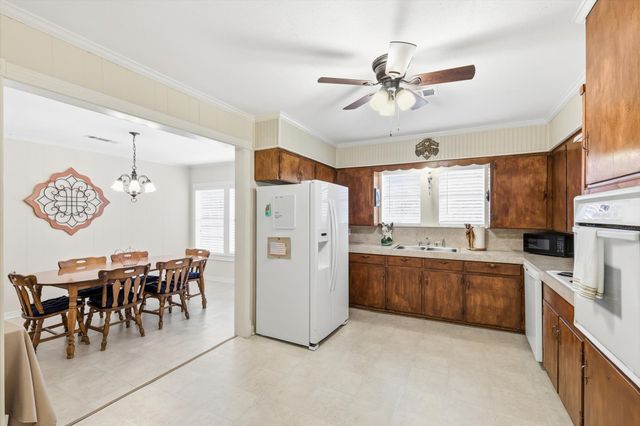 9820 FM 2451, Scurry, TX 75158