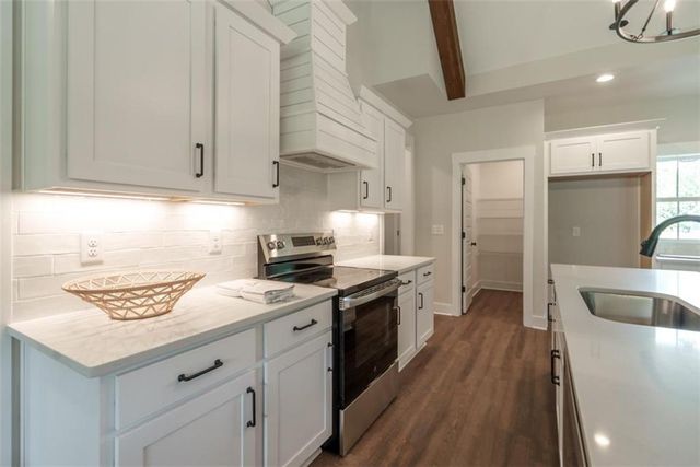 345 Woodfin Way, Social Circle, GA 30025