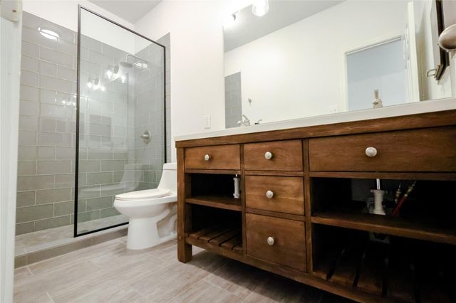 14 W Archwyck Circle W, The Woodlands, TX 77382