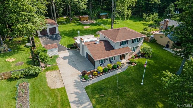 1631 Huth Road, Grand Island, NY 14072