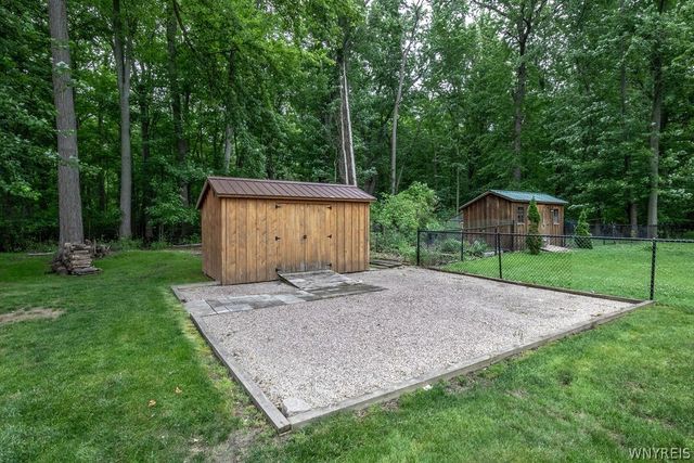 1631 Huth Road, Grand Island, NY 14072