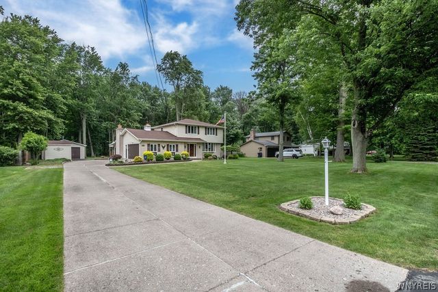 1631 Huth Road, Grand Island, NY 14072
