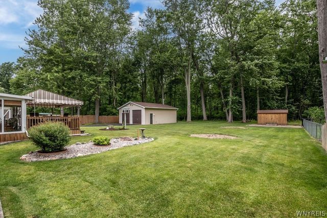 1631 Huth Road, Grand Island, NY 14072