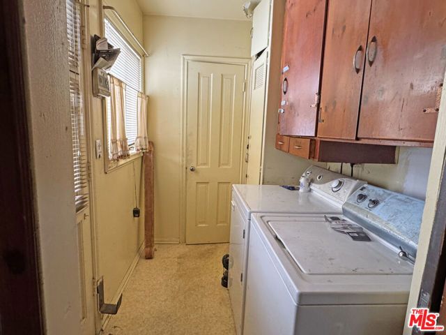 4192 Don Luis Drive, Los Angeles, CA 90008