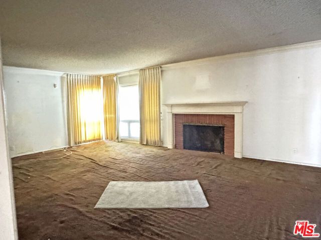 4192 Don Luis Drive, Los Angeles, CA 90008