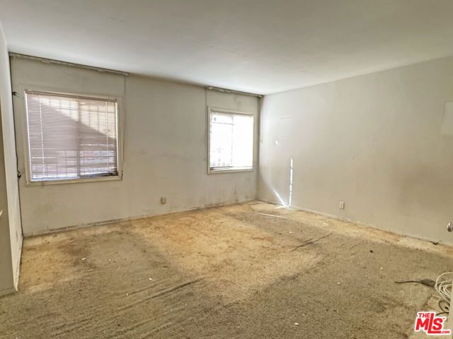 4192 Don Luis Drive, Los Angeles, CA 90008