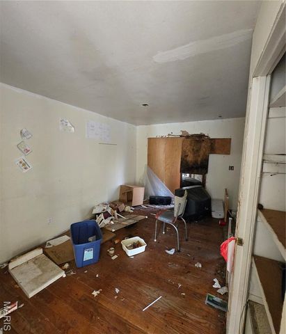 10423 Royal Drive, St Louis, MO 63136