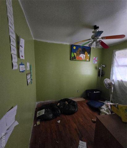 10423 Royal Drive, St Louis, MO 63136