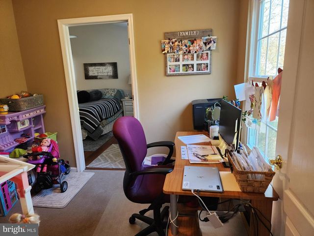 132 MOWAT CIR, Hamilton, NJ 08690