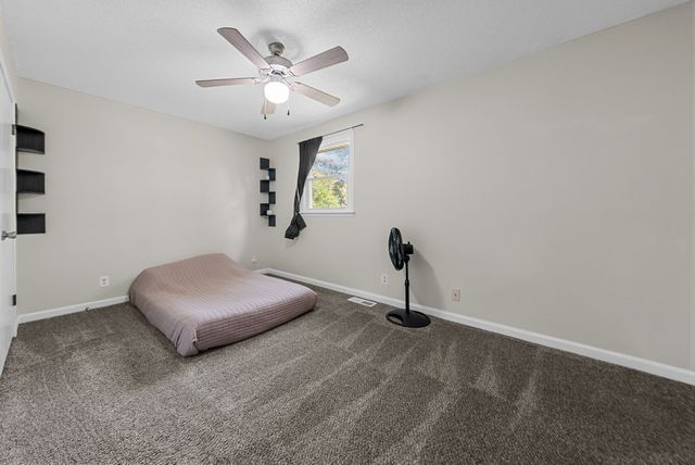 2079 Skyview Cir, Clarksville, TN 37042