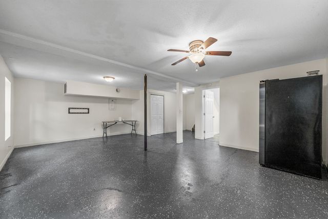 2079 Skyview Cir, Clarksville, TN 37042