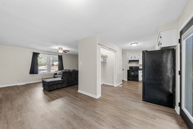 2079 Skyview Cir, Clarksville, TN 37042