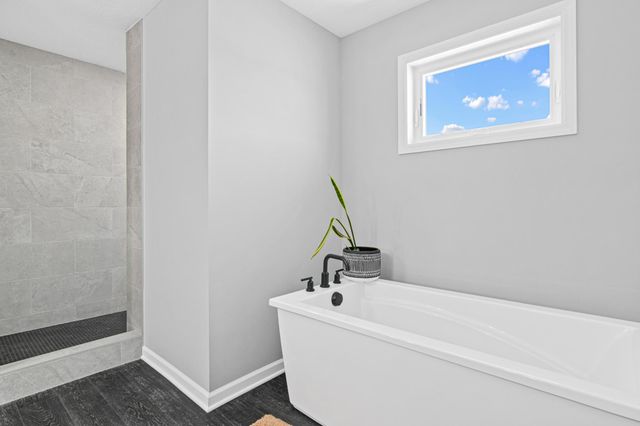 2975 Elgin Court, River Falls, WI 54022