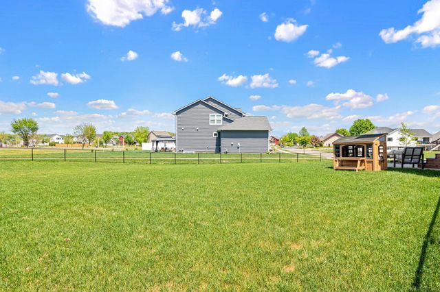 2975 Elgin Court, River Falls, WI 54022