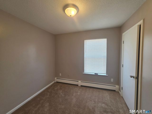 15 McDonald Avenue, Waterbury, CT 06710