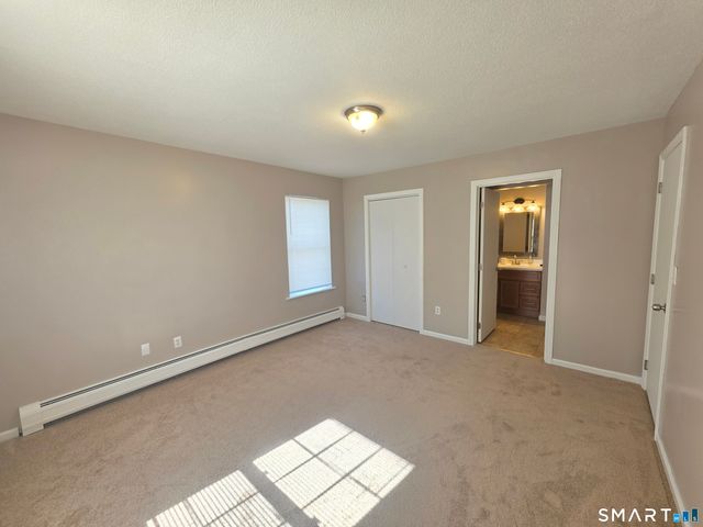 15 McDonald Avenue, Waterbury, CT 06710