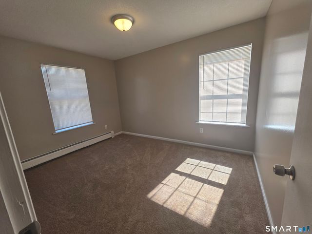 15 McDonald Avenue, Waterbury, CT 06710