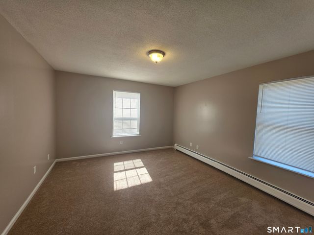 15 McDonald Avenue, Waterbury, CT 06710