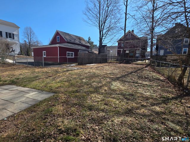 15 McDonald Avenue, Waterbury, CT 06710