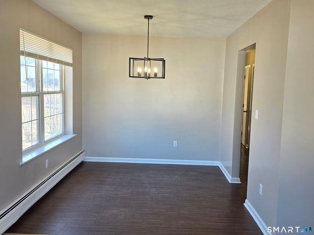 15 McDonald Avenue, Waterbury, CT 06710