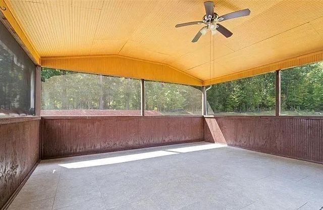 295 River Walk Farm Parkway, Covington, GA 30014