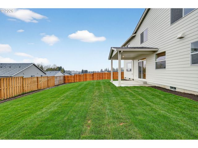 2039 E OTTER Loop, La Center, WA 98629