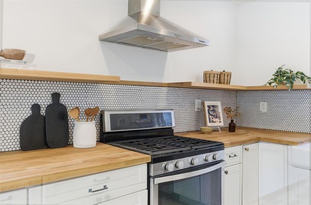 1006 Ellingson LN, Austin, TX 78751