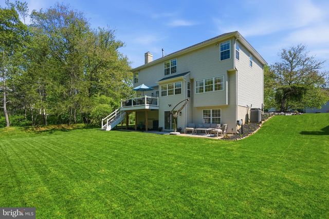 1501 COLONIAL DR, Garnet Valley, PA 19061