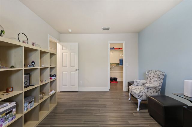 3025 Stone Forest Circle, Mckinney, TX 75070