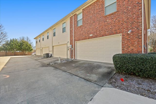 3025 Stone Forest Circle, Mckinney, TX 75070