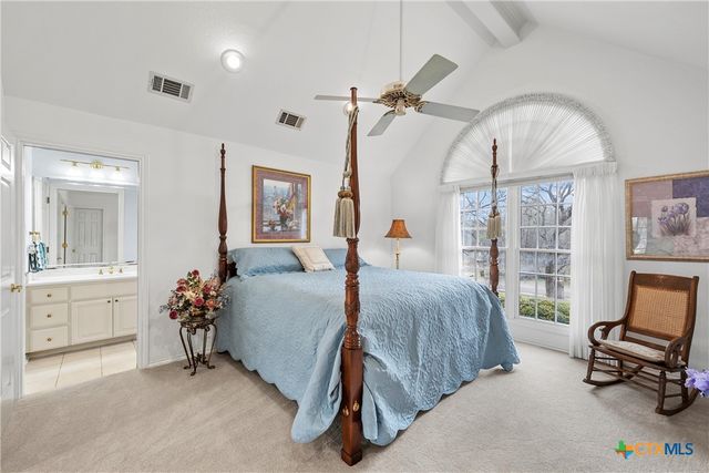 2113 Highland Drive, Salado, TX 76571