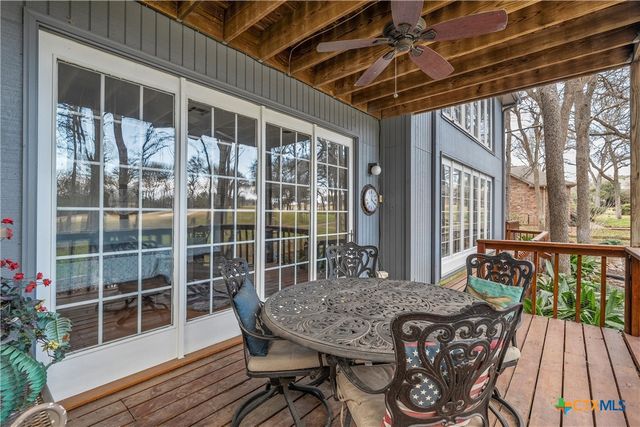 2113 Highland Drive, Salado, TX 76571