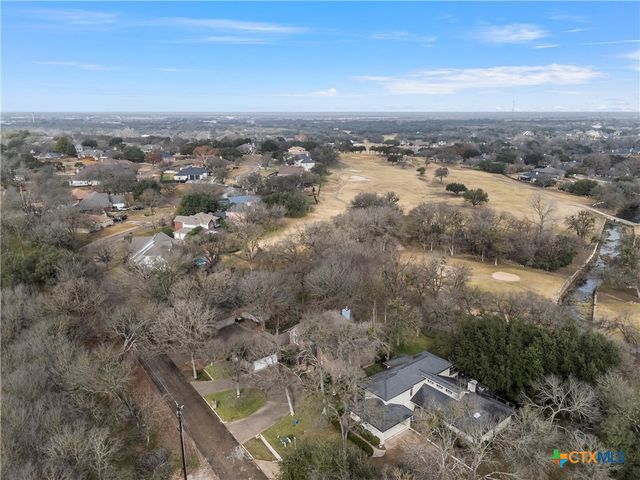 2113 Highland Drive, Salado, TX 76571