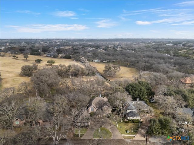 2113 Highland Drive, Salado, TX 76571