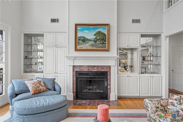 2113 Highland Drive, Salado, TX 76571