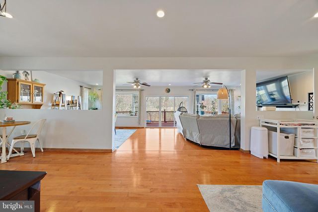 806 N SHORE DR, Glen Burnie, MD 21060